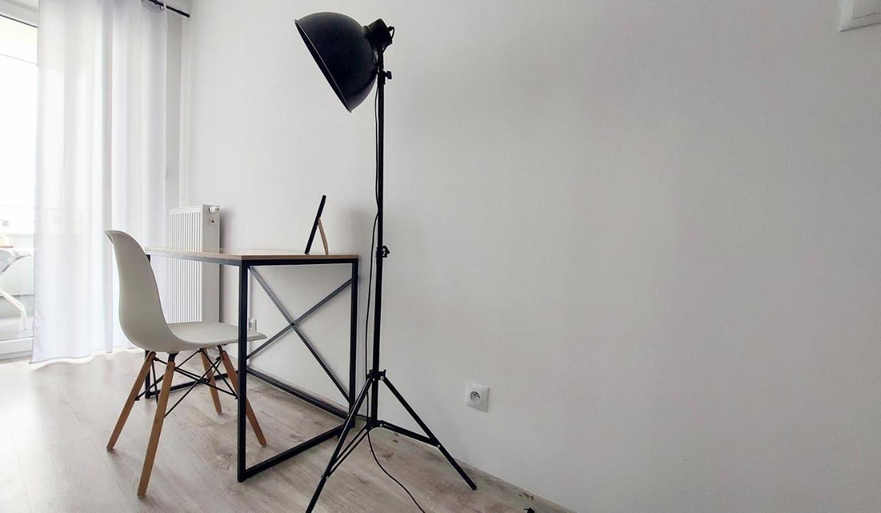 Apartament Black&White Rzeszow Bagian luar foto